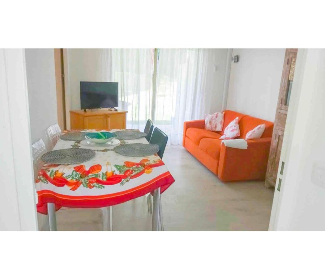 T2 A/C côte d'Azur, piscine, plage á 350m, WIFI Vallauris Exterior foto